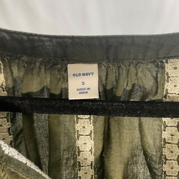 Old Navy Tops Old Navy Olive Green Top Size: Small - Picture 2 of 3